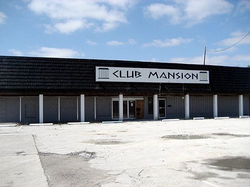 1st image of 614 N Marion Ave