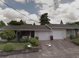 922 Taylor St, Oregon City, OR 97045