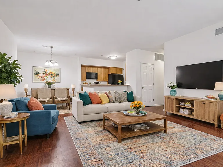 Autumn Park Apartments — Photo 33