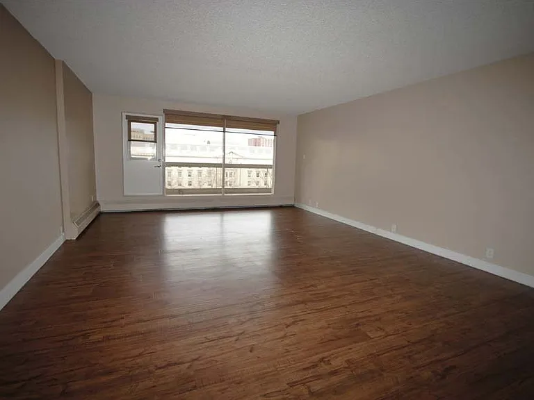 9837 110th St NW — Photo 40