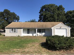 40 Deacon St, South Yarmouth, MA 02664