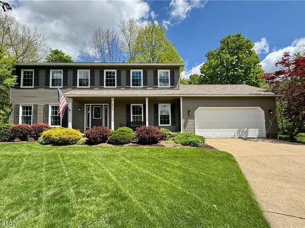 4215 Quail Hollow Cir, Stow, OH 44224