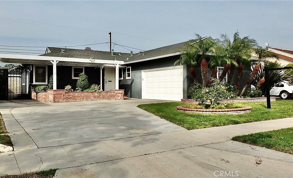 1st image of 2731 Stanbridge Ave