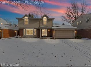 14036 Mayfield St, Livonia, MI 48154