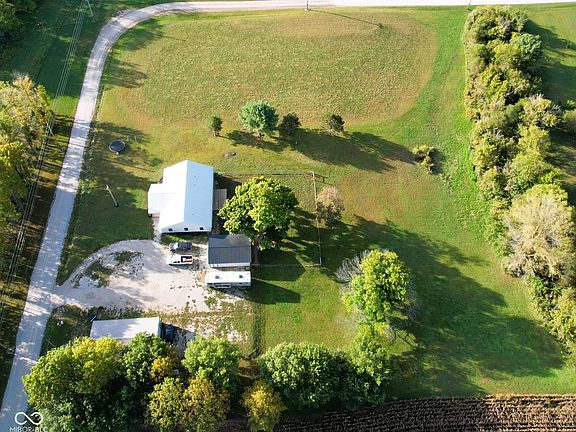 3rd image of 10550 N County Road 475 W