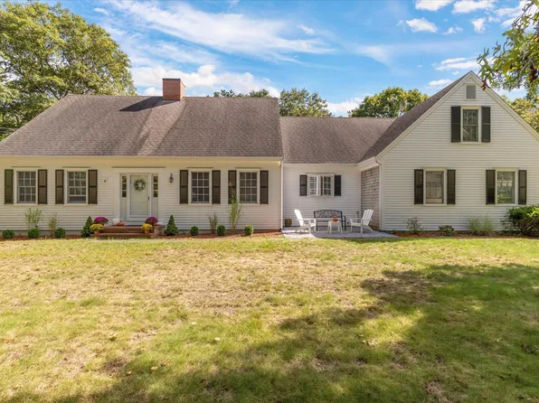 31 Duck Pond Road, Dennis, MA 02638