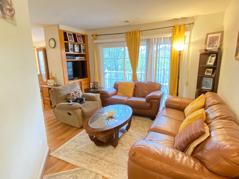 1st image of 339 Prettyman Dr Unit C