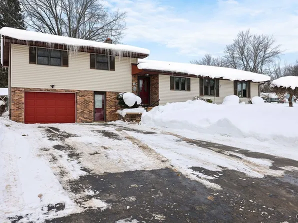 15 Kraft Dr, Utica, NY 13502