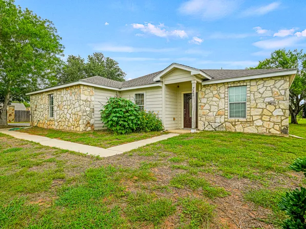 725 Cimarron Sq, Poteet, TX 78065