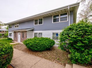 1315 Argo Ln APT 4, Lockport, IL 60441