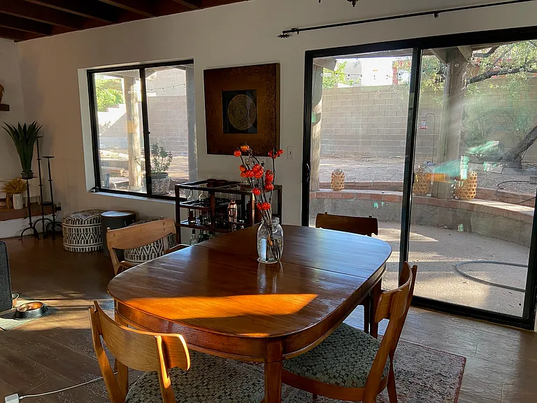 1536 E Allen Rd — Photo 8
