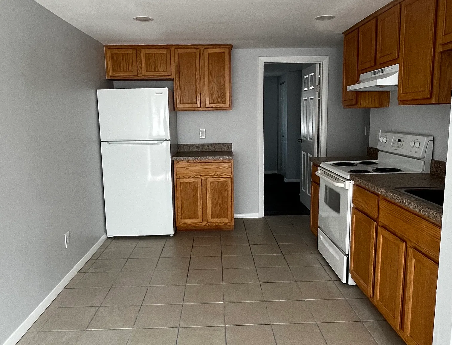1 bed, 650 sqft, $1,300 — Photo 4