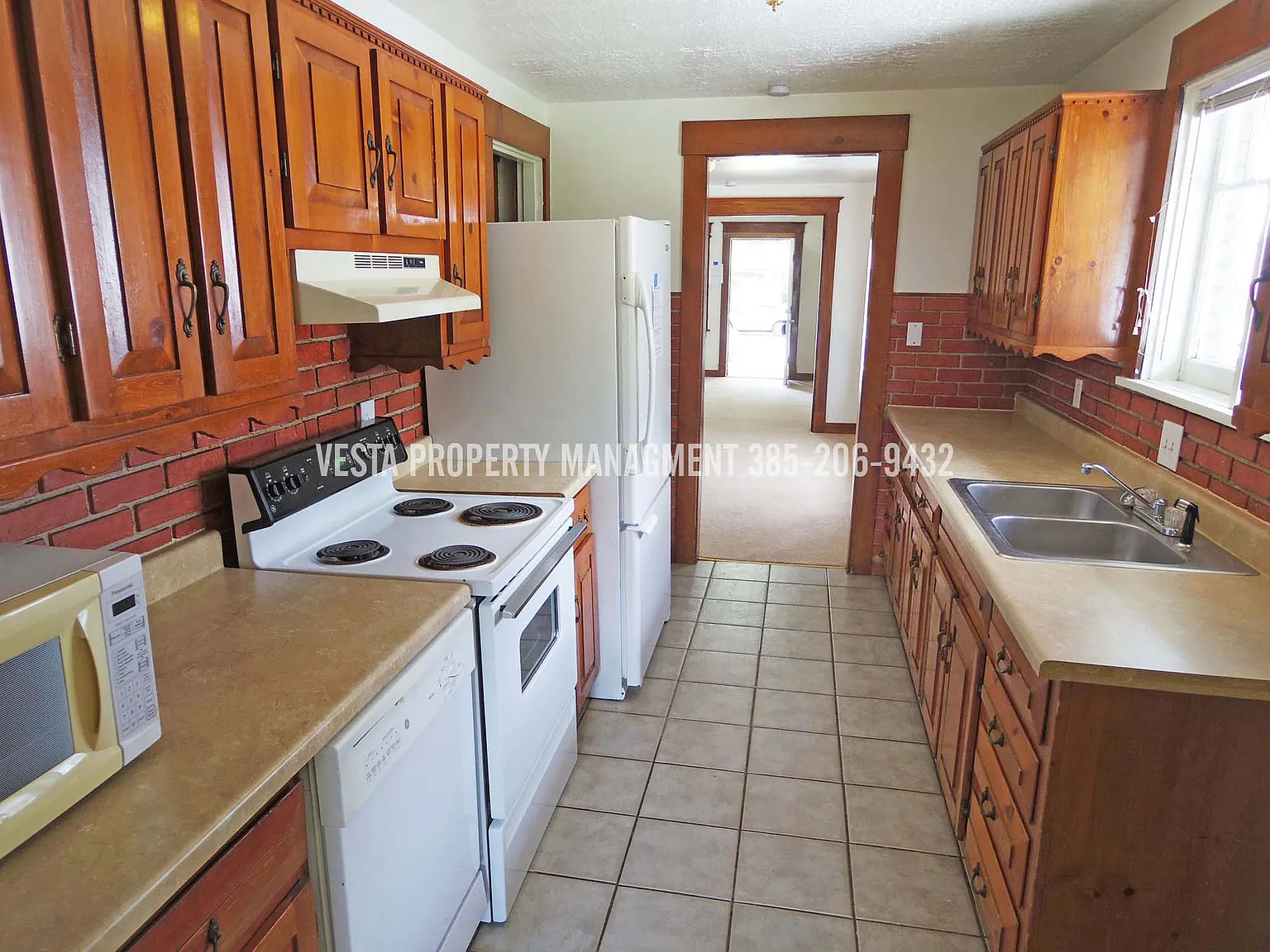 3 bed, 1300 sqft, $1,175 — Photo 3