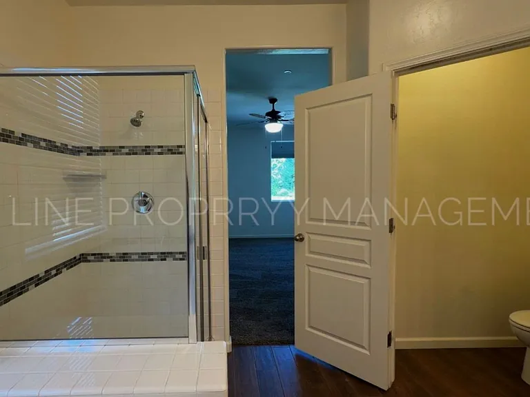 2919 S Tipton St — Photo 19