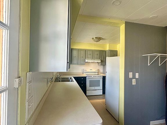 2nd image of 11711 Schram St