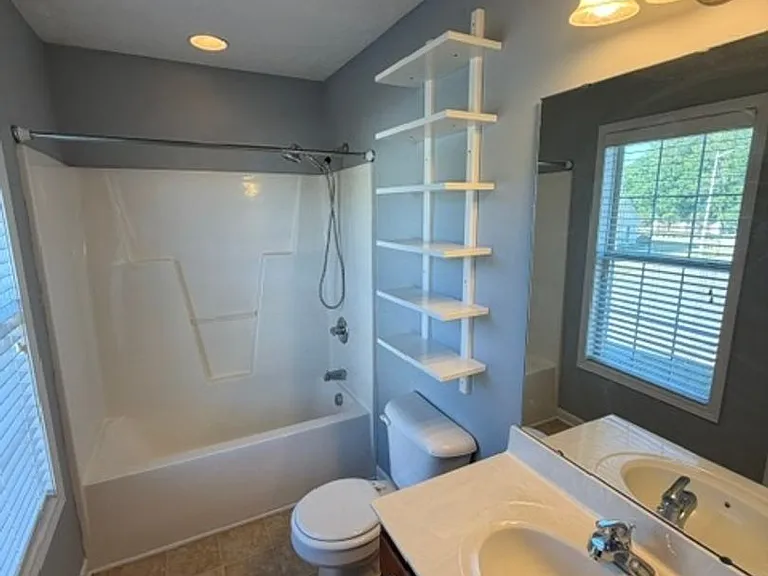 3058 Candlelight Dr — Photo 10