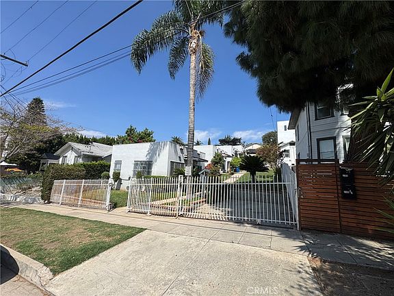 4th image of 2111 Aaron St