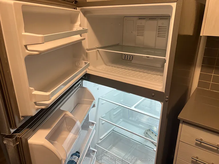 3550 Colonial Dr #27 — Photo 11