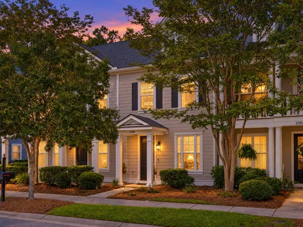 2388 Kings Gate Ln, Mount Pleasant, SC 29466