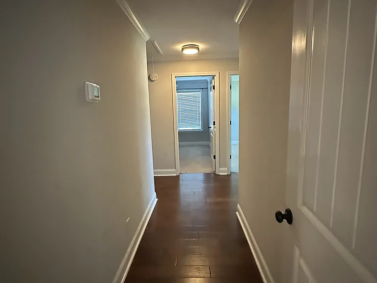 202 White Oak Dr — Photo 8