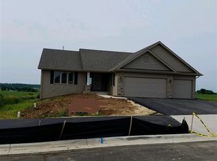 3750 Eagles Rdg, Beloit, WI 53511