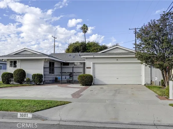 1601 W Baker Ave, Fullerton, CA 92833