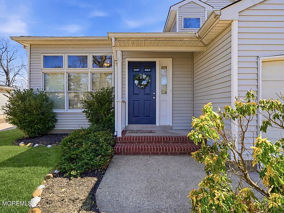 4th image of 514 Avon Road