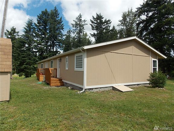 3rd image of 16905 Cougar Village Ln SE