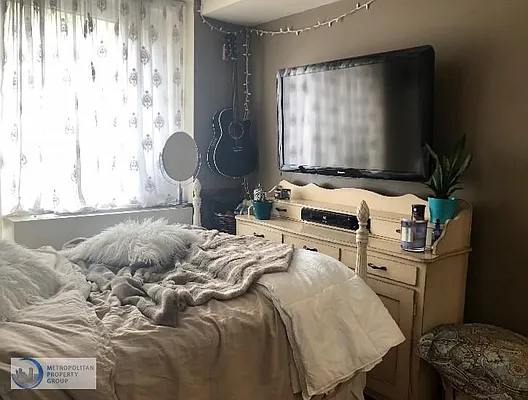 Rented by Metropolitan Property Group | media 10