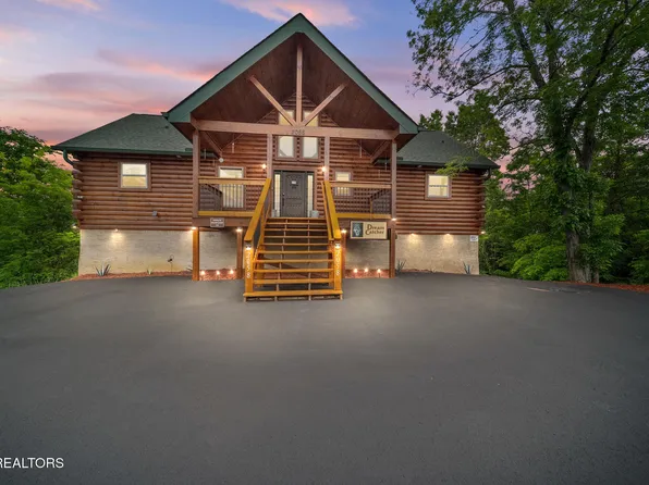 2058 Eagle Feather Dr, Sevierville, TN 37876