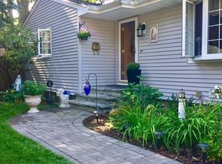 6 Ladd Hill Rd, Lynn, MA 01904