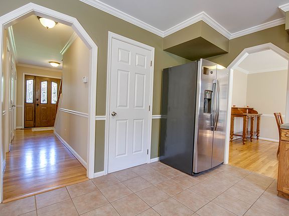 2nd image of 38404 Bonny Ln