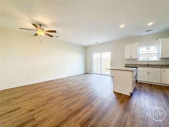 3rd image of 28 Beaumont Drive