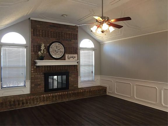 4th image of 2422 Westpark Way Cir