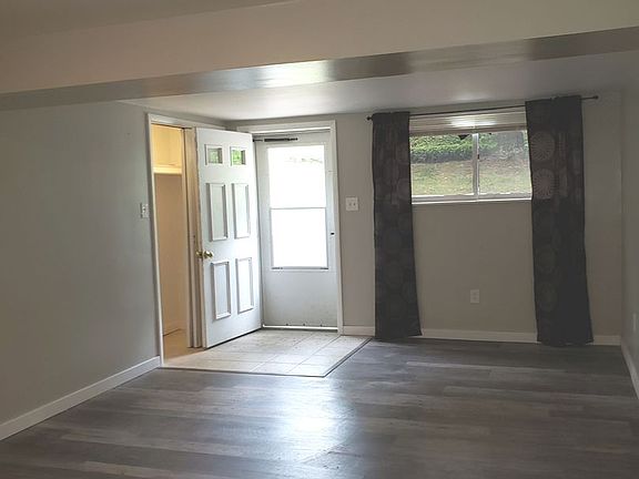 4th image of 1199 Lynn St #5