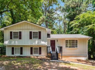 234 Kenilworth Cir, Stone Mountain, GA 30083