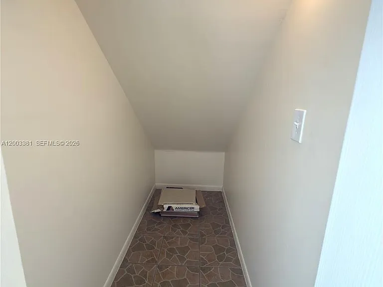 14020 NE 3rd Ct #5 — Photo 11