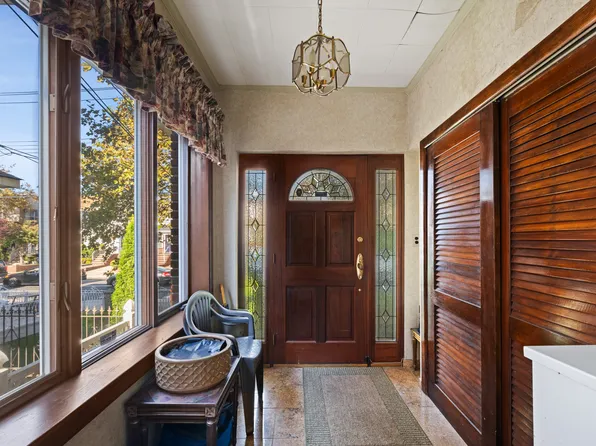 1040 84th Street image 2 of 11