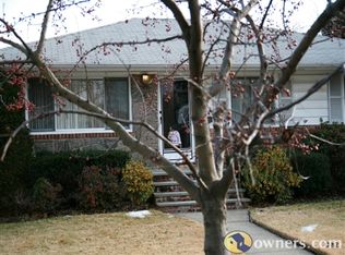 1842 Albermarle Ave, East Meadow, NY 11554