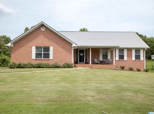 6655 Post Oak Dr, Hueytown, AL 35023