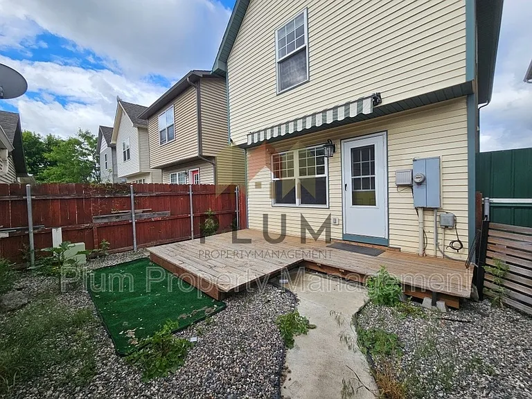 1314 Bulwer St — Photo 25