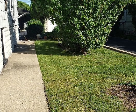2nd image of 2031 N La Crosse Ave