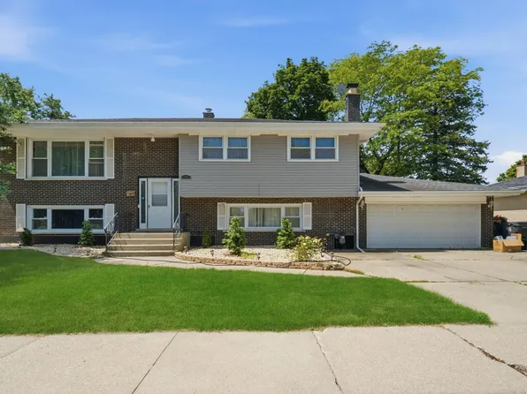 935 E 169th St, South Holland, IL 60473