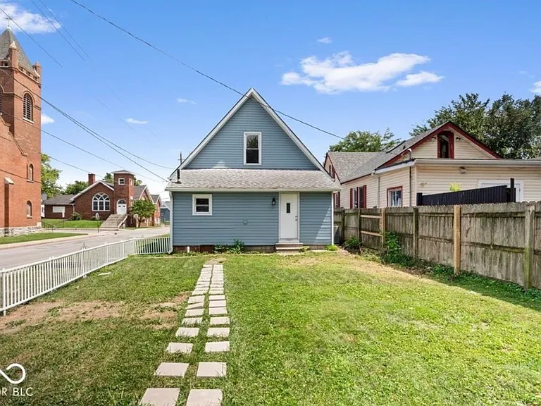 1302 Laurel St — Photo 20