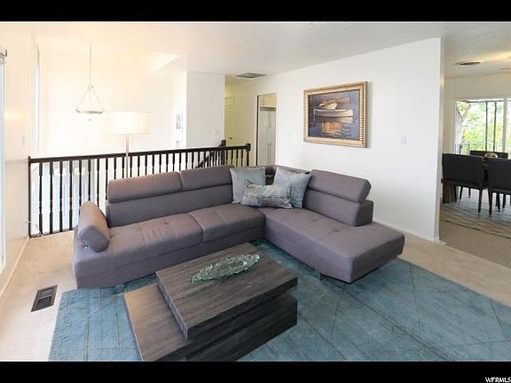 4th image of 2021 E Yuma View Dr