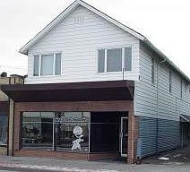 1st image of 118 W Main St