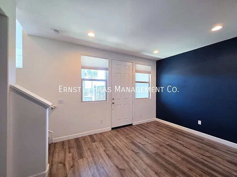 3003 N Pacific Coast Hwy — Photo 4