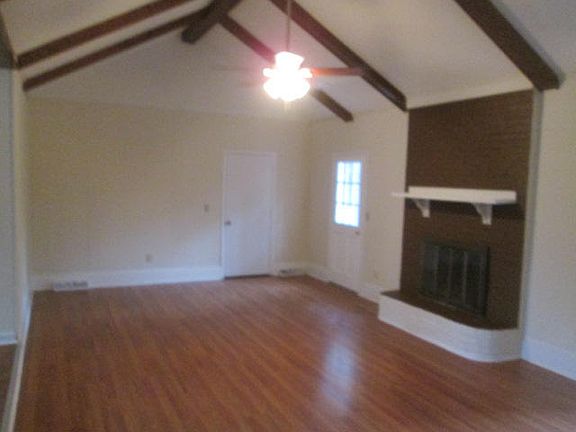 2nd image of 225 Canaberry Cir