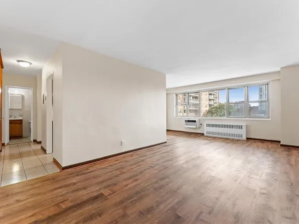 2942 W 5th St APT 4O, Brooklyn, NY 11224