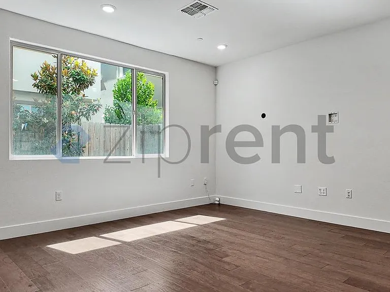 10568 Trill Way — Photo 5